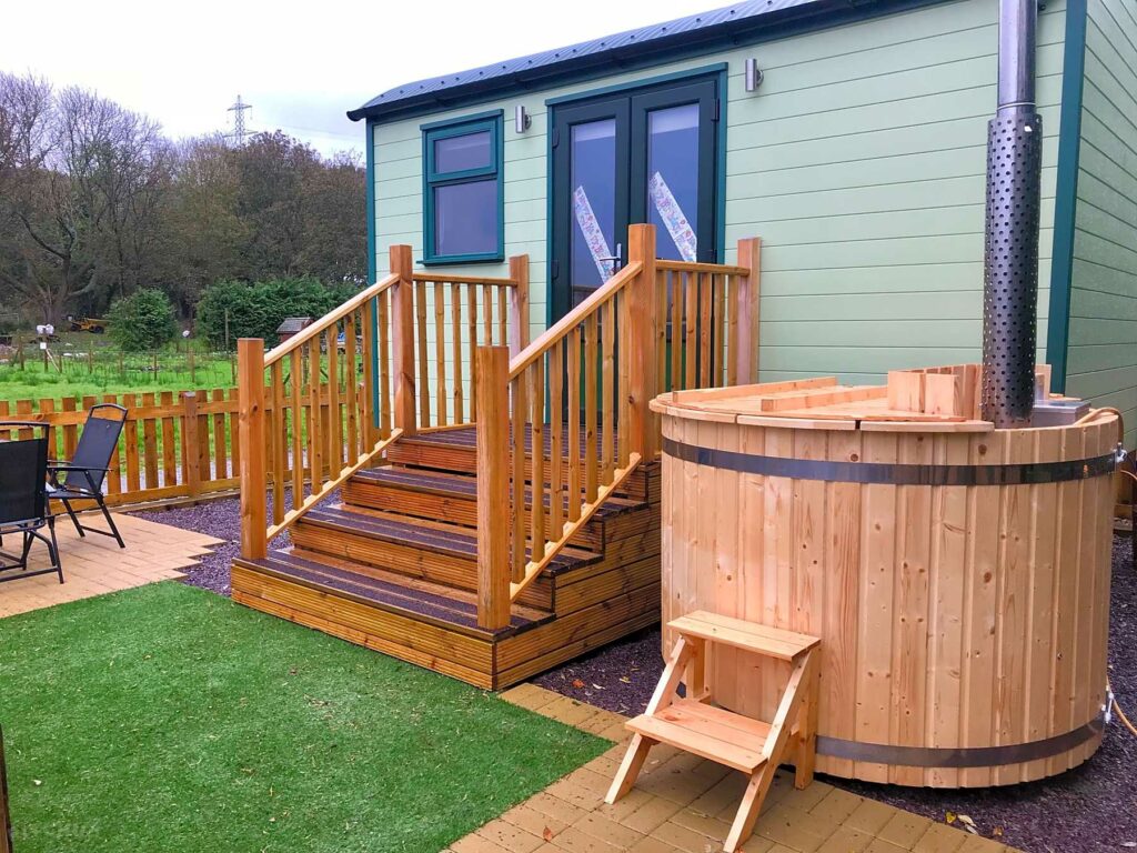 Erw Glas Glamping and Camping