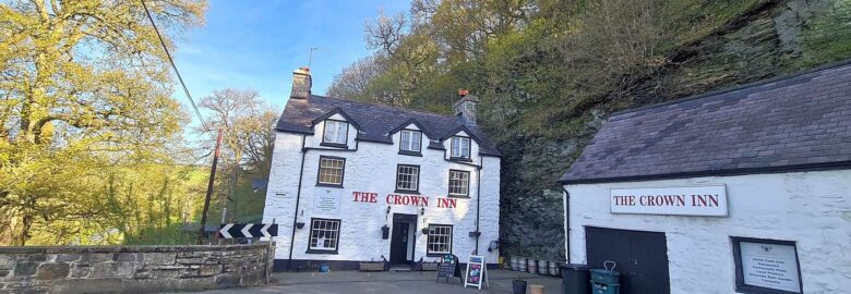 The Crown Inn and Campsite