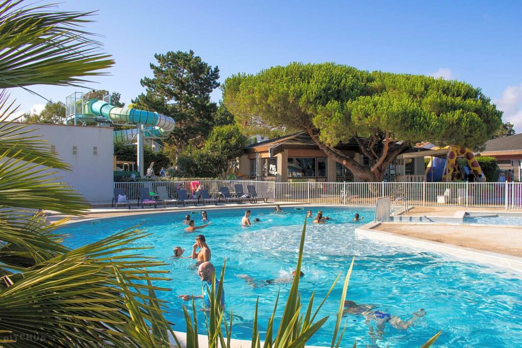 Villatent at Camping Le Nauzan Plage