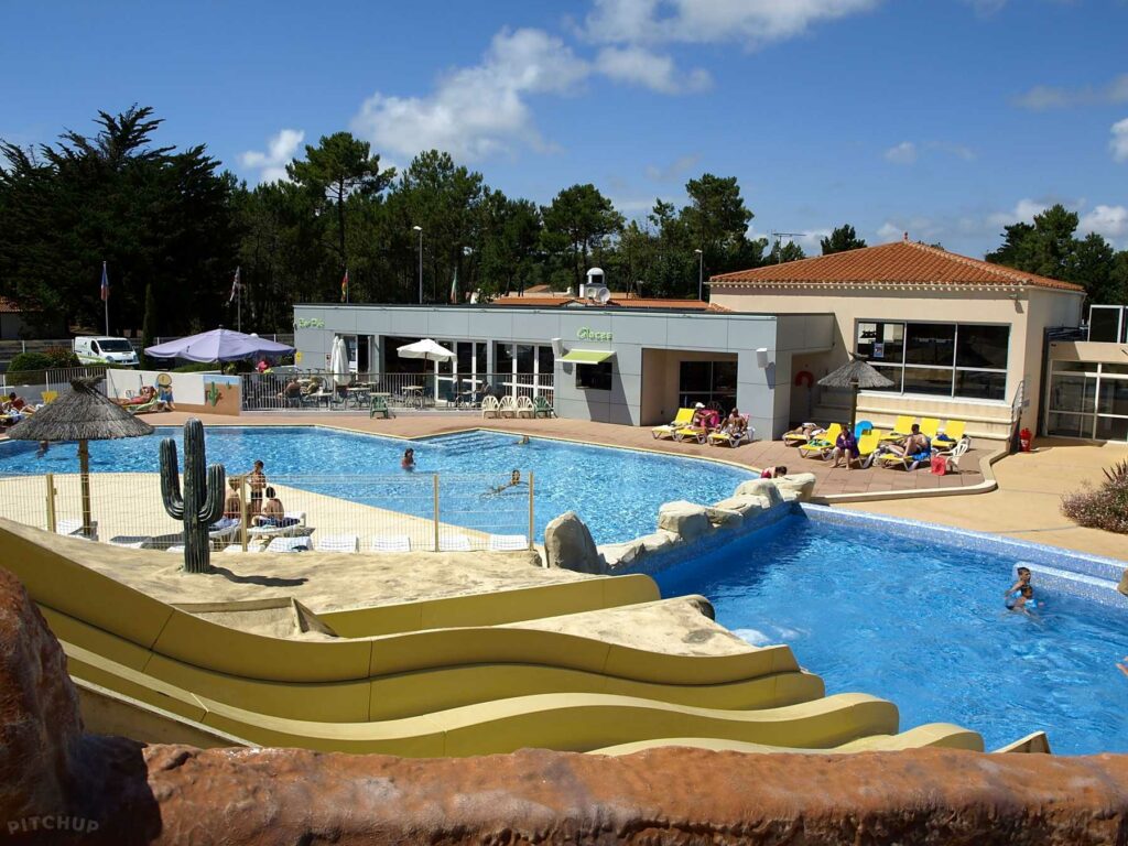 Campotel at Camping Les Genêts
