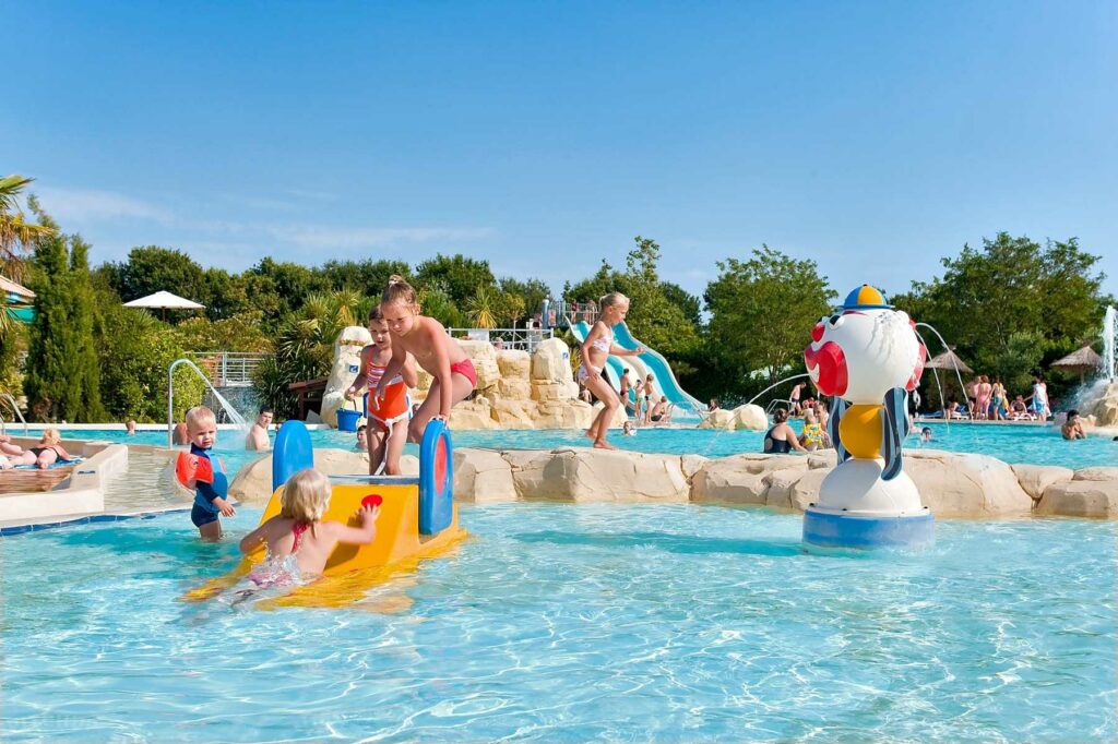 Campotel at Sequoia Parc