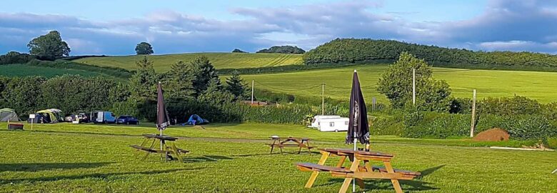 Tucker’s Grave Inn and Campsite
