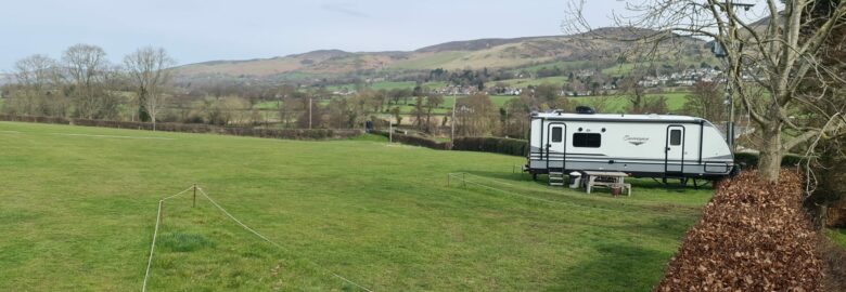 Cae Coed Derw